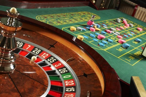warga123 app showing live casino tables and deposit options